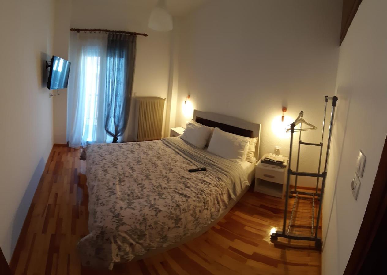 Zoes Polichni Apartment
