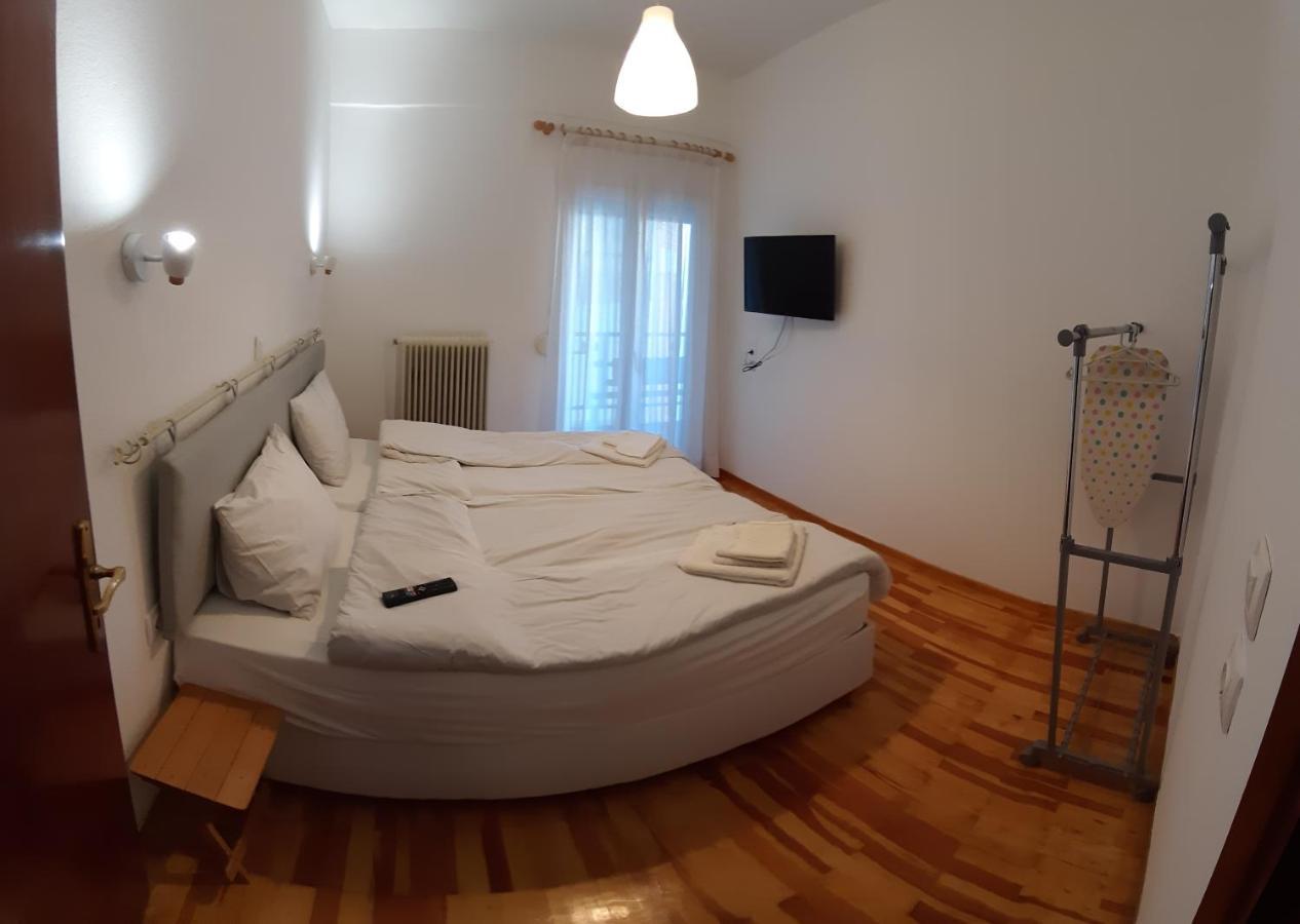 Zoes Polichni Apartment *