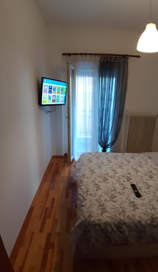 Zoes Polichni Apartment *